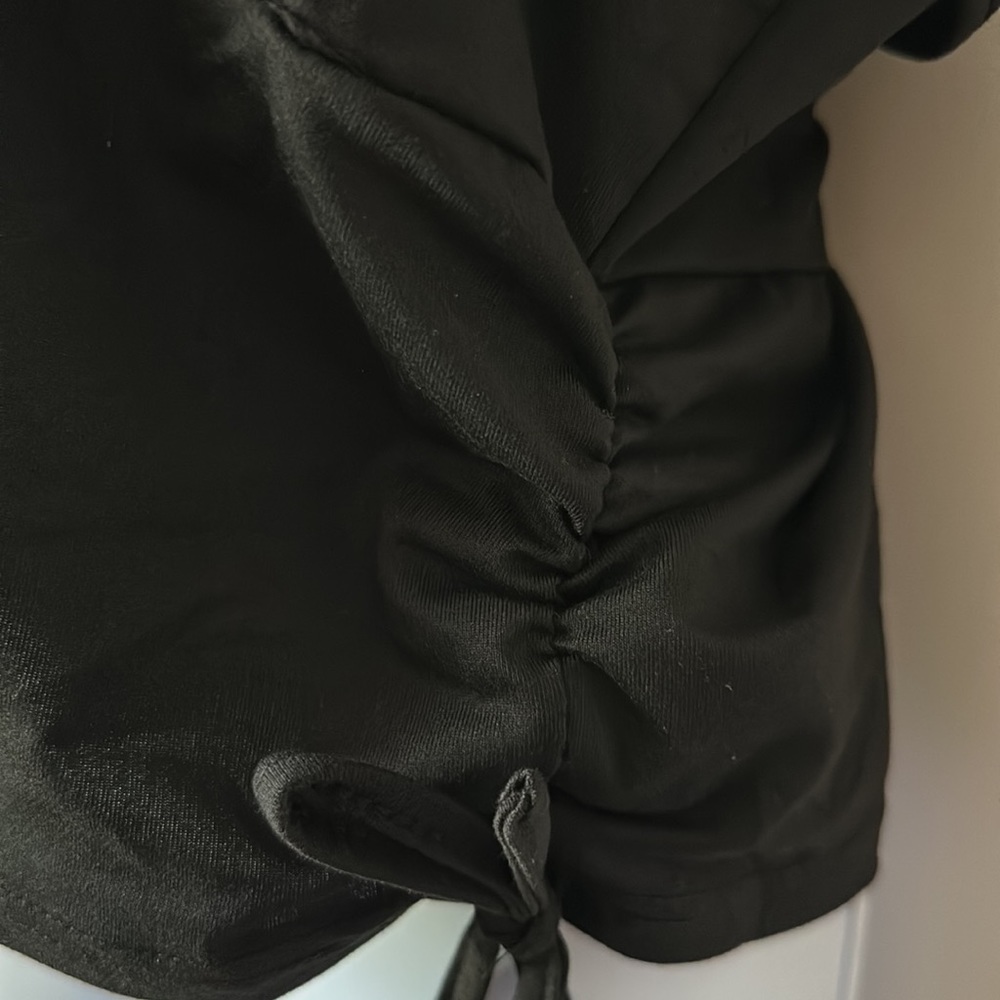 One Shoulder Drawstring Side Crop Top - Picture 4 of 8